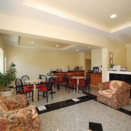 Millville Motorsports Inn And Suites المظهر الداخلي الصورة