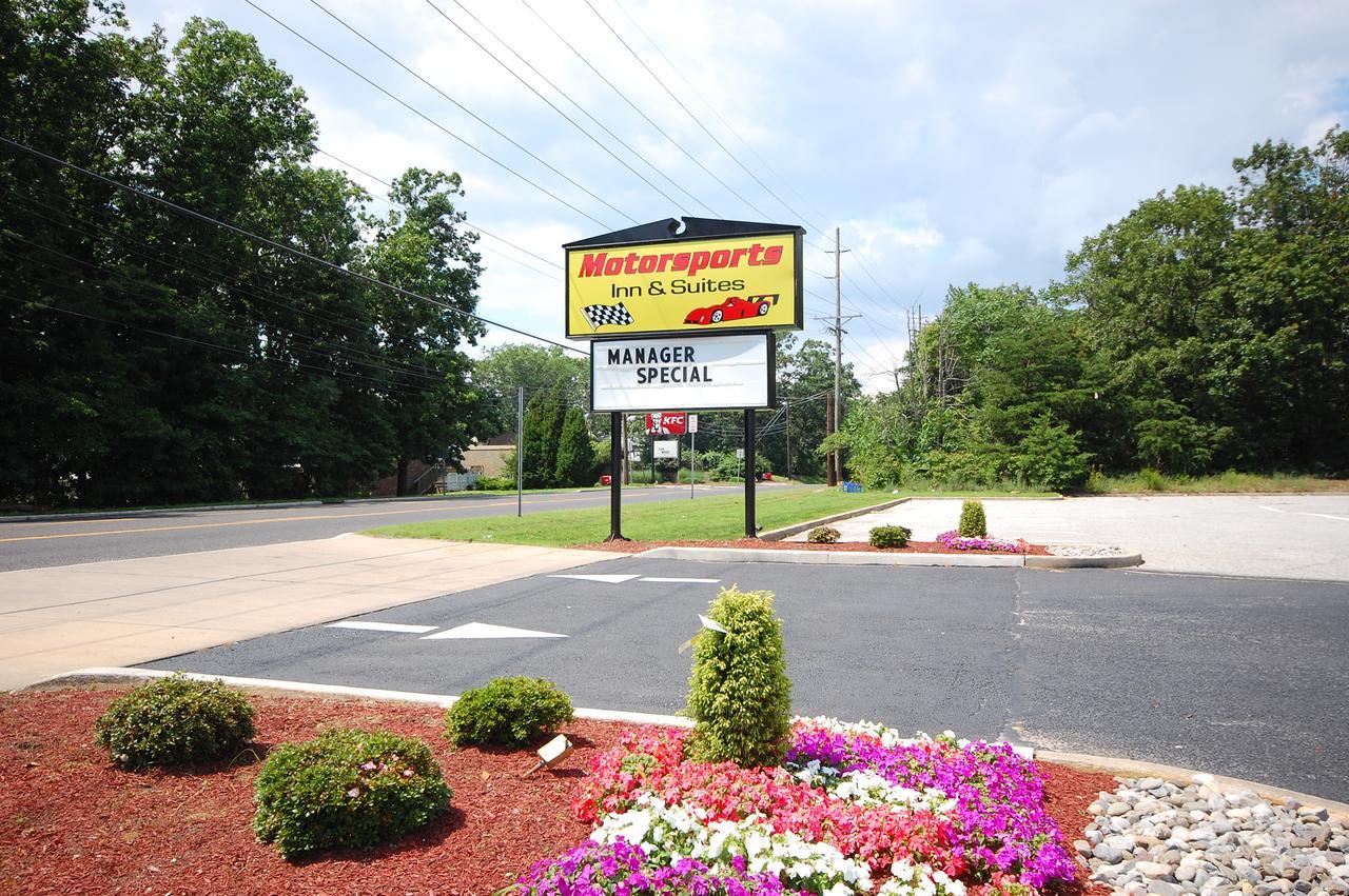 Millville Motorsports Inn And Suites المظهر الخارجي الصورة