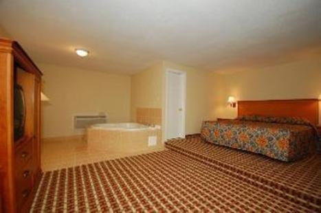 Millville Motorsports Inn And Suites الغرفة الصورة